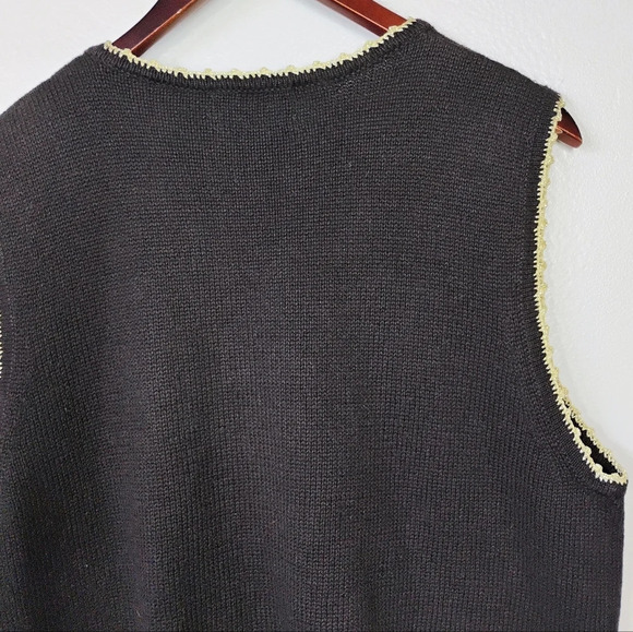 Vintage Designers Studio Originals Christmas Poinsettia Embroidered Sweater Vest - Picture 4 of 9